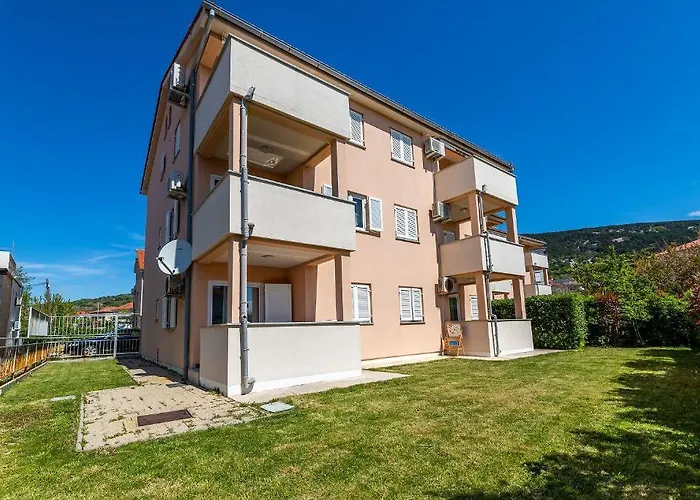 Apartman 200 Meter Zum Mit Klima, Wifi *